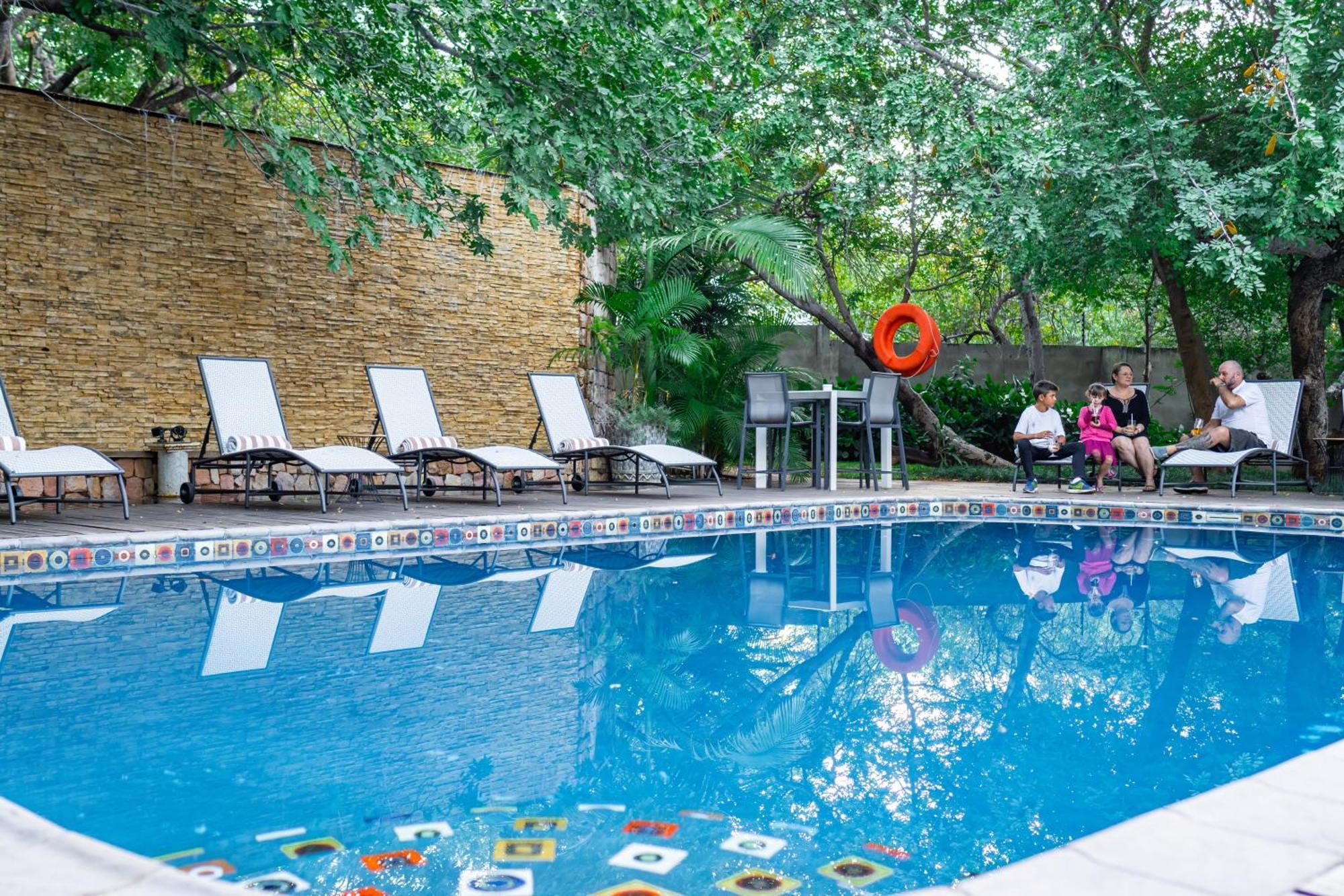 מפלי ויקטוריה Nkosi Guest Lodge מראה חיצוני תמונה